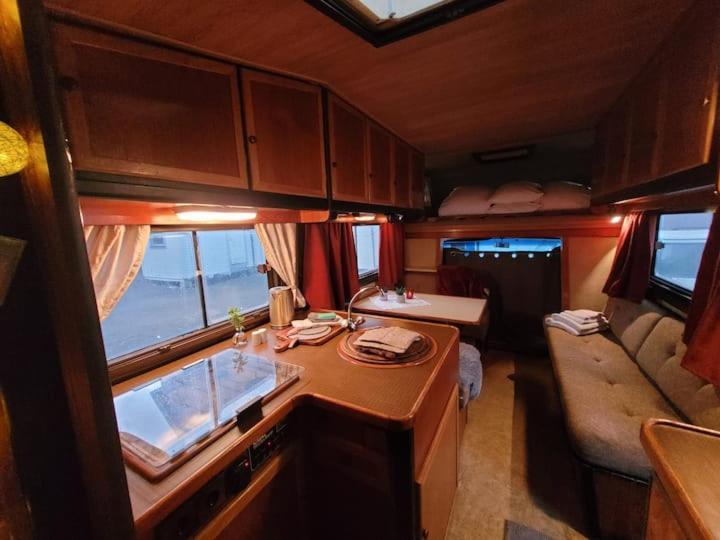 Camping A Backyard, Lofoten, Clou Grand Suitte *